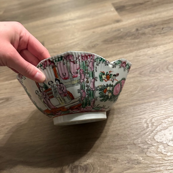 Antique Chinese Lotus rose medallion Famille rose bowl - Picture 6 of 7